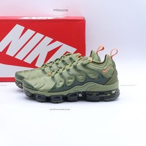 NEW Size 9.5 Women's Nike Air VaporMax Plus Sneakers FD0295-300 Alligator/Orange
